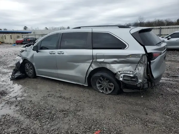 5TDKRKEC7NS105572 2022 TOYOTA SIENNA - Image 2