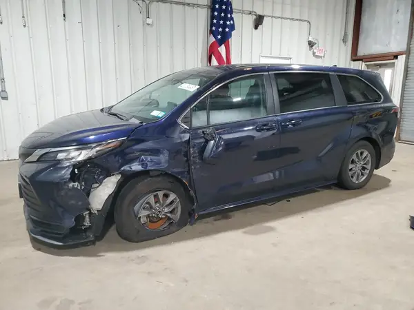 5TDKRKEC7NS111923 2022 TOYOTA SIENNA - Image 1