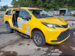 5TDKRKEC7NS132769 2022 TOYOTA SIENNA