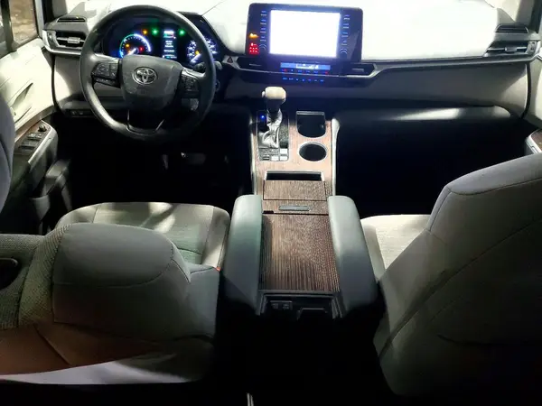 5TDKRKEC7PS142592 2023 TOYOTA SIENNA - Image 8