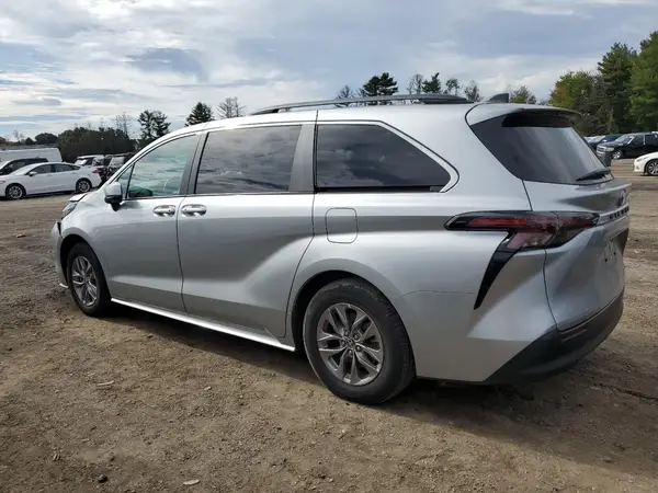 5TDKRKEC7PS172398 2023 TOYOTA SIENNA - Image 2