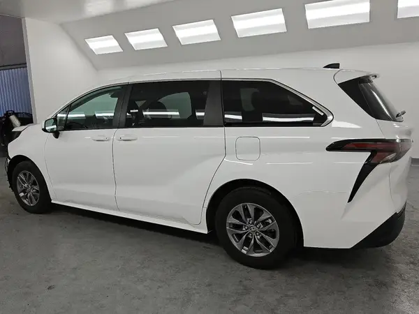 5TDKRKEC7RS190662 2024 TOYOTA SIENNA - Image 2