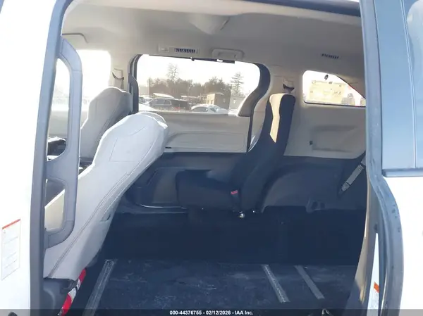 5TDKRKEC7RS190791 2024 TOYOTA SIENNA - Image 8