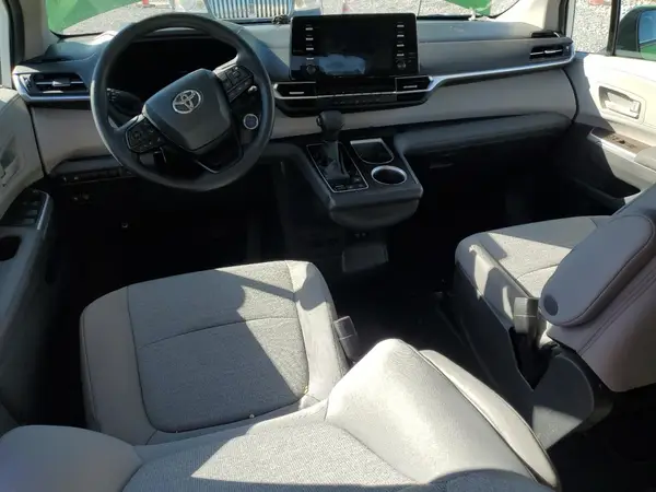 5TDKRKEC7RS212238 2024 TOYOTA SIENNA - Image 8