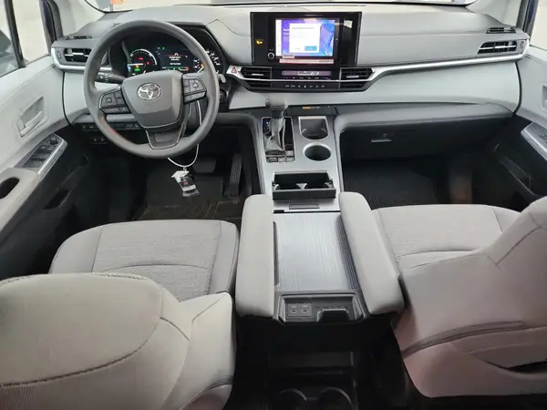 5TDKRKEC7SS246654 2025 TOYOTA SIENNA - Image 8