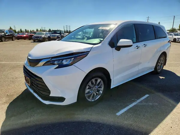 5TDKRKEC7TS349851 2026 TOYOTA SIENNA - Image 1
