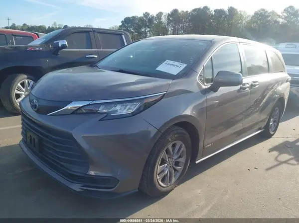 5TDKRKEC8MS028533 2021 TOYOTA SIENNA - Image 2