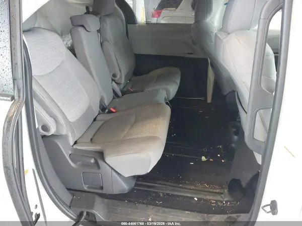 5TDKRKEC8MS043212 2021 TOYOTA SIENNA - Image 8