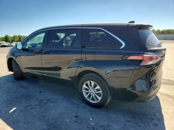 5TDKRKEC8MS044313 2021 TOYOTA SIENNA - Image 2