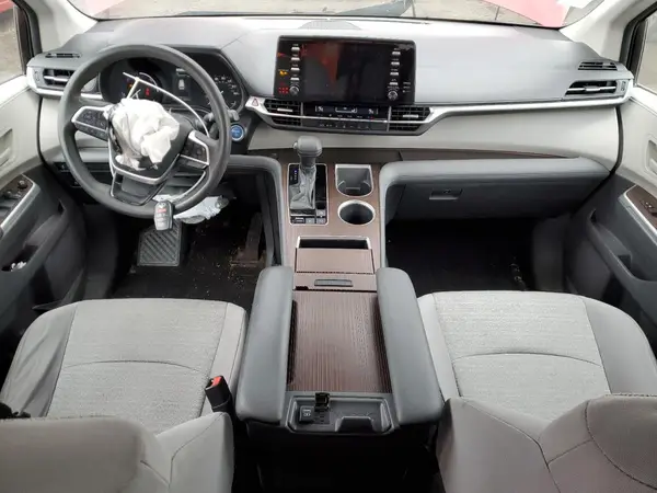 5TDKRKEC8MS065338 2021 TOYOTA SIENNA - Image 8