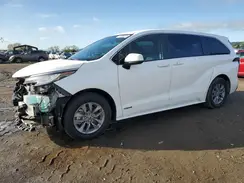 5TDKRKEC8MS071799 2021 TOYOTA SIENNA