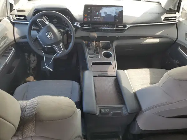 5TDKRKEC8MS072158 2021 TOYOTA SIENNA - Image 8