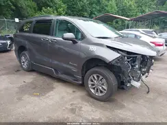 5TDKRKEC8MS073164 2021 TOYOTA SIENNA