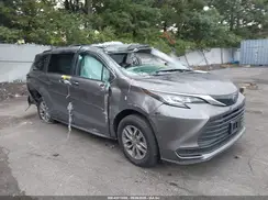 5TDKRKEC8NS078558 2022 TOYOTA SIENNA