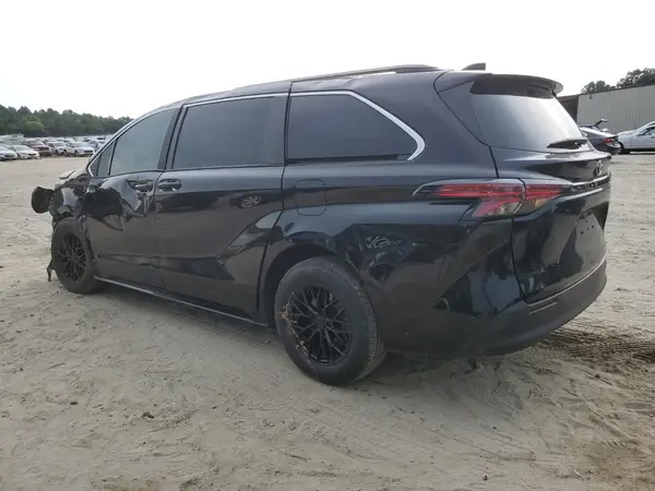 5TDKRKEC8NS097210 2022 TOYOTA SIENNA - Image 2