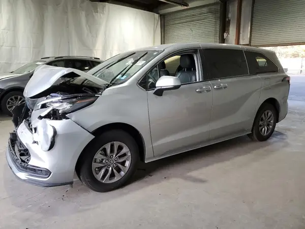 5TDKRKEC8NS123112 2022 TOYOTA SIENNA - Image 1