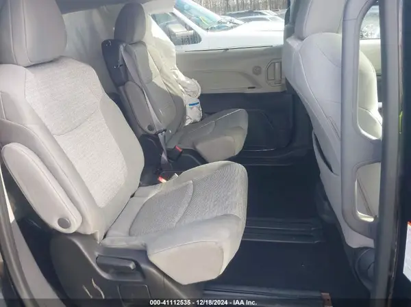 5TDKRKEC8NS128813 2022 TOYOTA SIENNA - Image 8