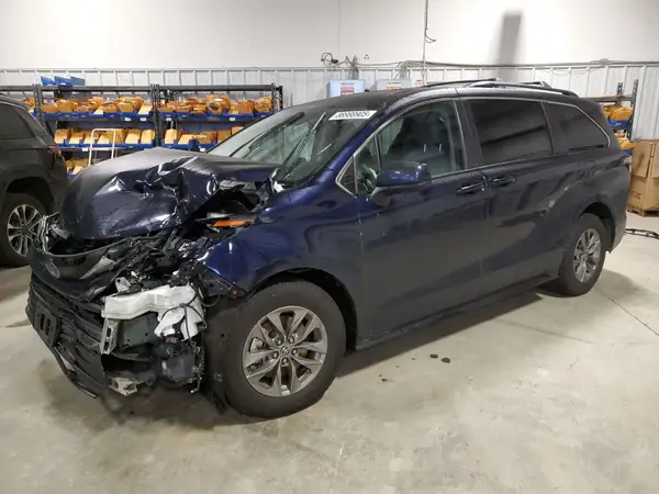 5TDKRKEC8NS136538 2022 TOYOTA SIENNA - Image 1