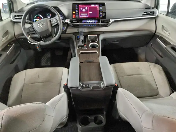 5TDKRKEC8RS208800 2024 TOYOTA SIENNA - Image 8