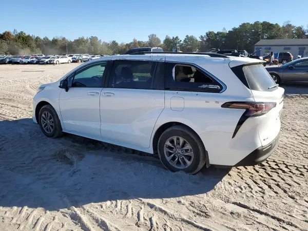 5TDKRKEC8SS269781 2025 TOYOTA SIENNA - Image 2