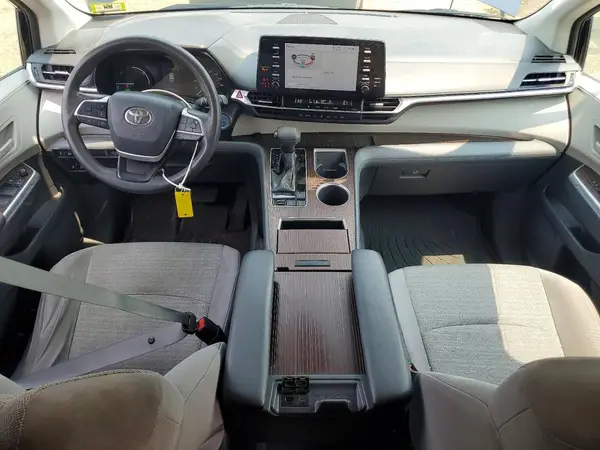 5TDKRKEC9MS018349 2021 TOYOTA SIENNA - Image 8