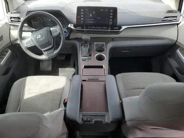5TDKRKEC9MS026242 2021 TOYOTA SIENNA - Image 8