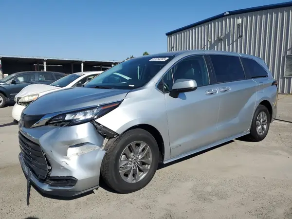 5TDKRKEC9MS035667 2021 TOYOTA SIENNA - Image 1
