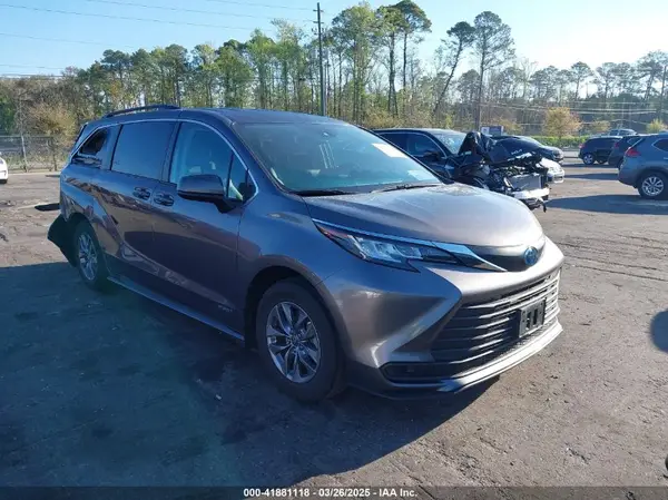 5TDKRKEC9MS040481 2021 TOYOTA SIENNA - Image 1