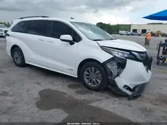5TDKRKEC9MS060312 2021 TOYOTA SIENNA
