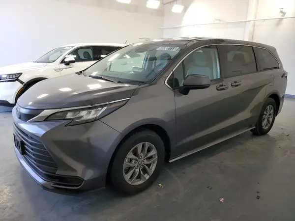5TDKRKEC9NS116833 2022 TOYOTA SIENNA - Image 1