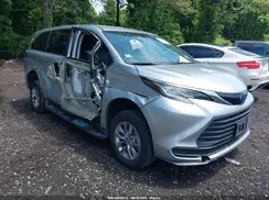 5TDKRKEC9NS118226 2022 TOYOTA SIENNA