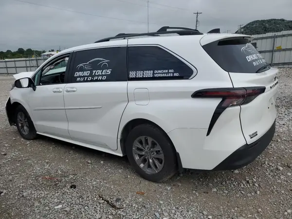 5TDKRKEC9RS182546 2024 TOYOTA SIENNA - Image 2