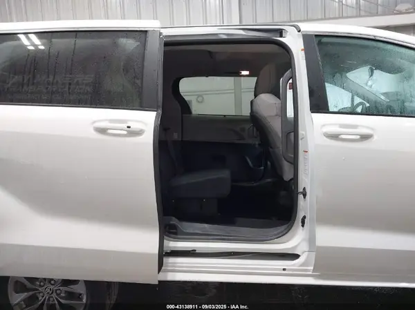 5TDKRKEC9RS190579 2024 TOYOTA SIENNA - Image 8