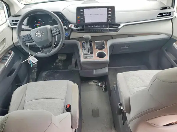 5TDKRKEC9RS212418 2024 TOYOTA SIENNA - Image 8