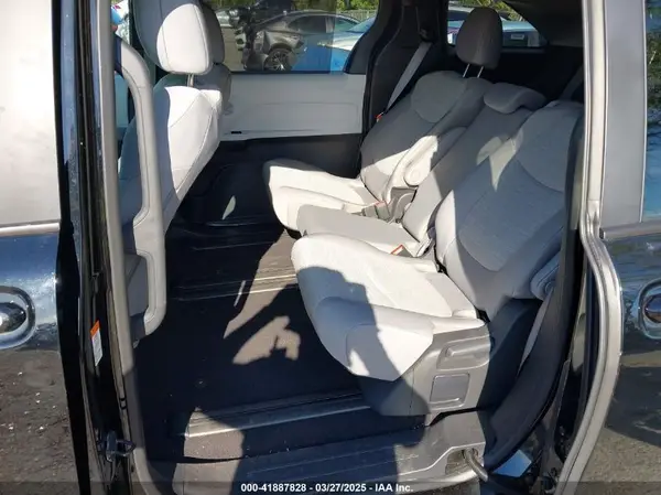 5TDKRKEC9SS226776 2025 TOYOTA SIENNA - Image 8