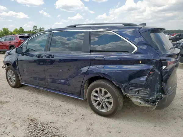 5TDKRKEC9SS241438 2025 TOYOTA SIENNA - Image 2