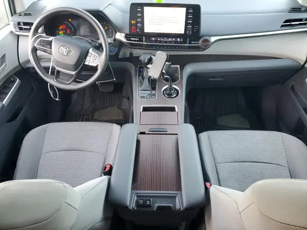 5TDKRKECXMS044328 2021 TOYOTA SIENNA - Image 8
