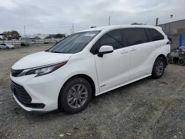 5TDKRKECXMS045446 2021 TOYOTA SIENNA - Image 1