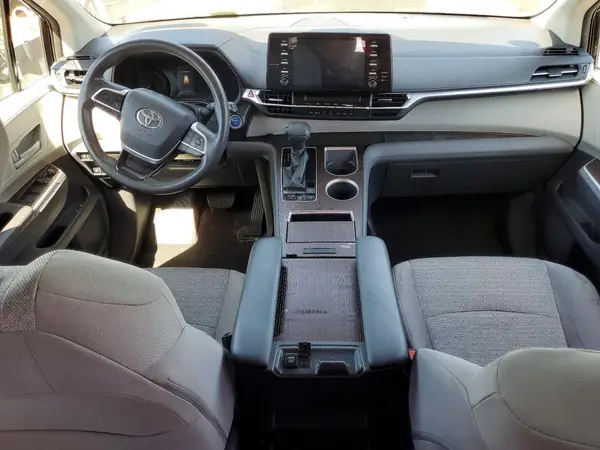 5TDKRKECXMS048105 2021 TOYOTA SIENNA - Image 8