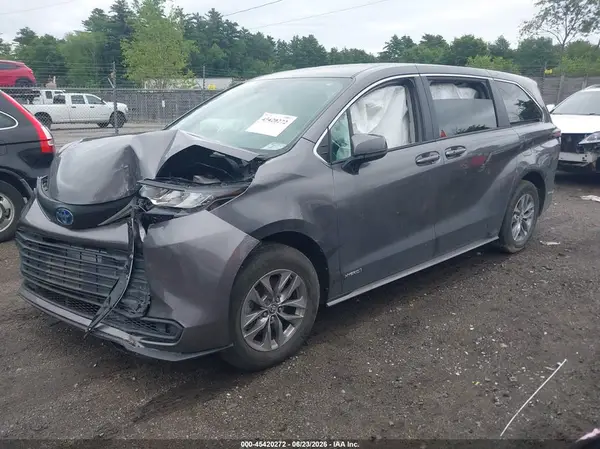 5TDKRKECXMS056544 2021 TOYOTA SIENNA - Image 2