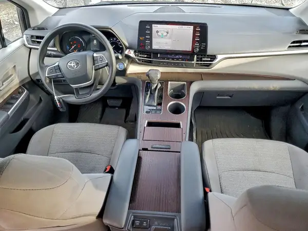 5TDKRKECXMS068855 2021 TOYOTA SIENNA - Image 8