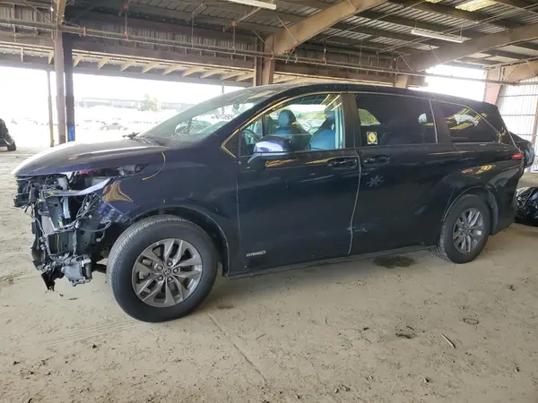 5TDKRKECXMS068967 2021 TOYOTA SIENNA - Image 1