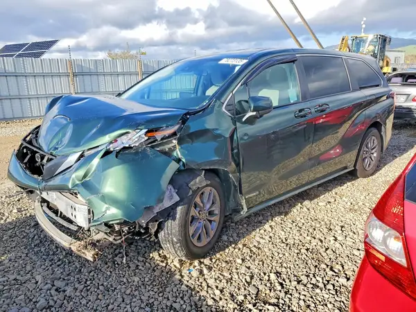 5TDKRKECXMS070007 2021 TOYOTA SIENNA - Image 1