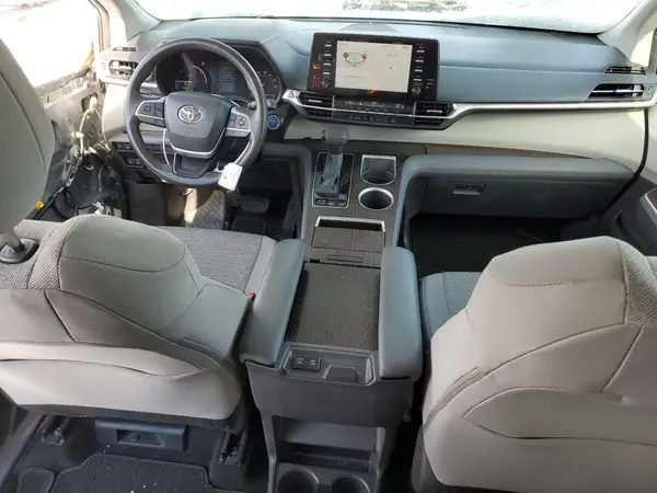 5TDKRKECXMS070833 2021 TOYOTA SIENNA - Image 8