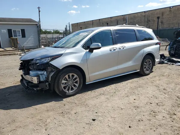 5TDKRKECXNS086919 2022 TOYOTA SIENNA - Image 1