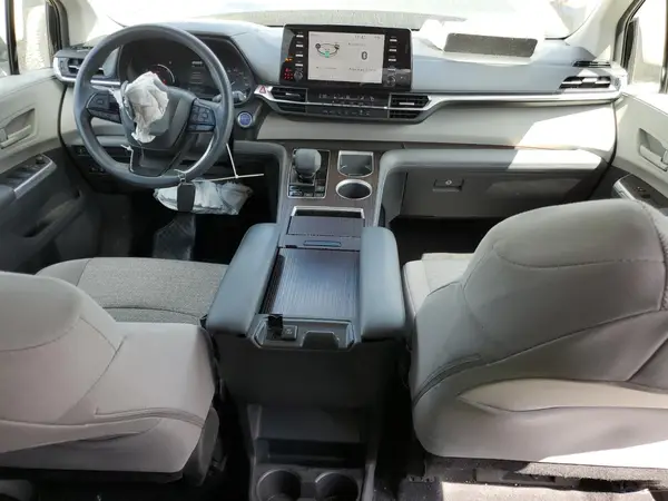 5TDKRKECXNS090064 2022 TOYOTA SIENNA - Image 8