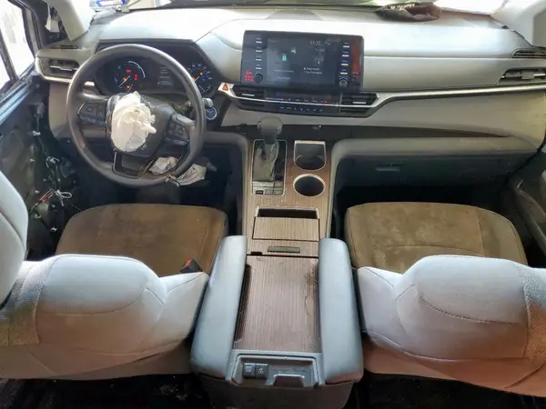 5TDKRKECXNS103945 2022 TOYOTA SIENNA - Image 8