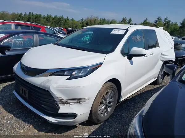 5TDKRKECXNS126674 2022 TOYOTA SIENNA - Image 2