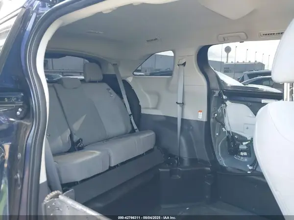 5TDKRKECXNS129204 2022 TOYOTA SIENNA - Image 8