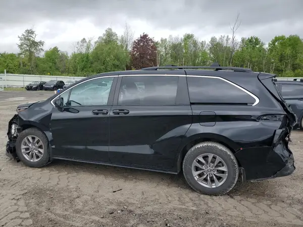 5TDKRKECXPS152937 2023 TOYOTA SIENNA - Image 2